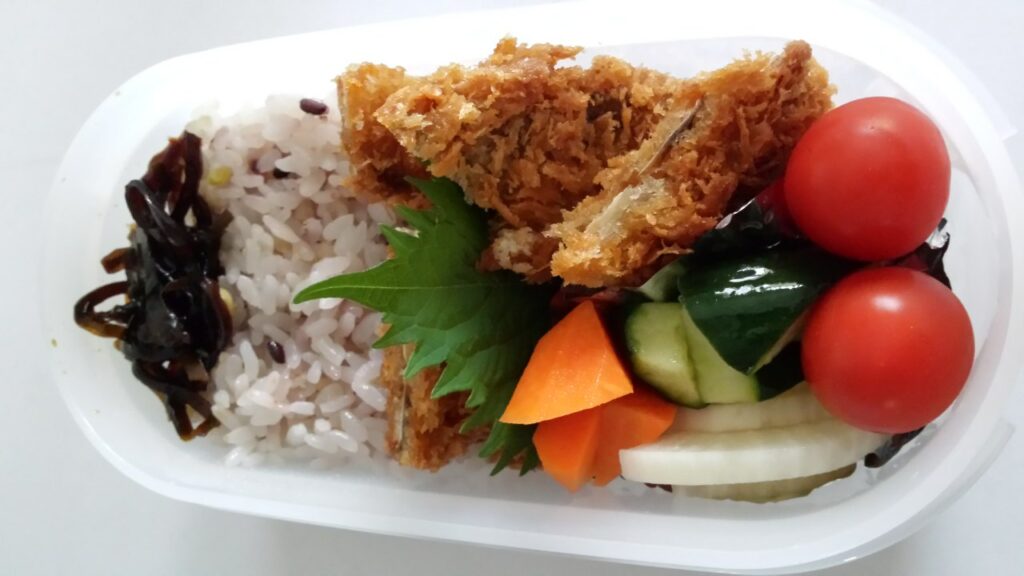 お弁当大葉の仕切り