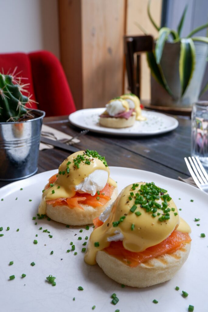 エッグベネディクト